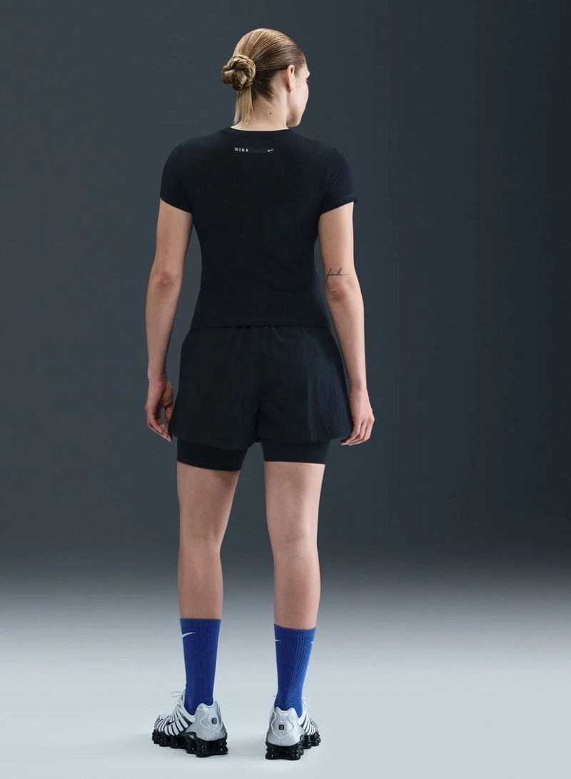 نايكي جاكيت قصير لامع نسائي - Image 2